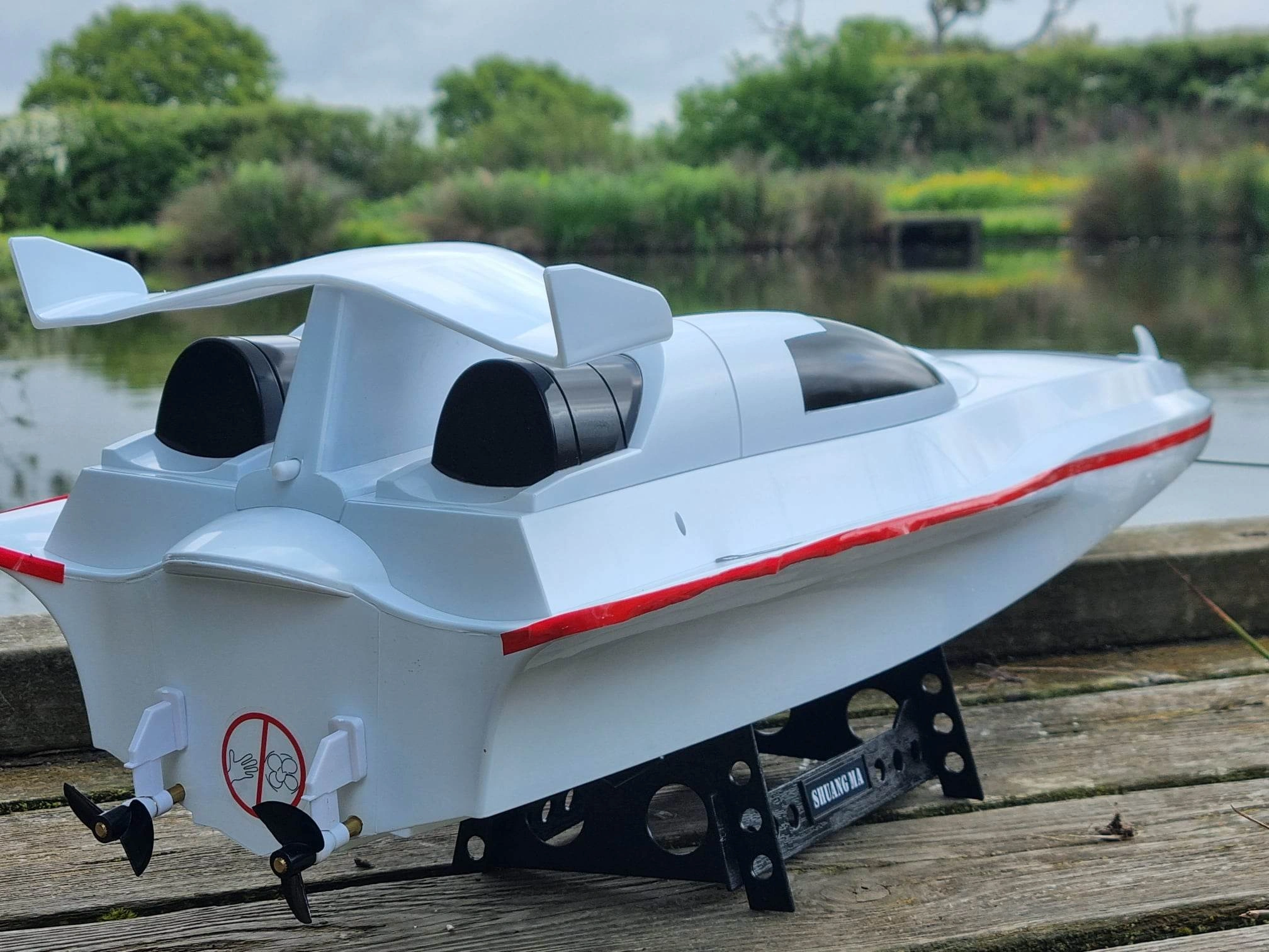 SYMA 28 Atlantic Racer RC Boat Speed Thrills Awaits